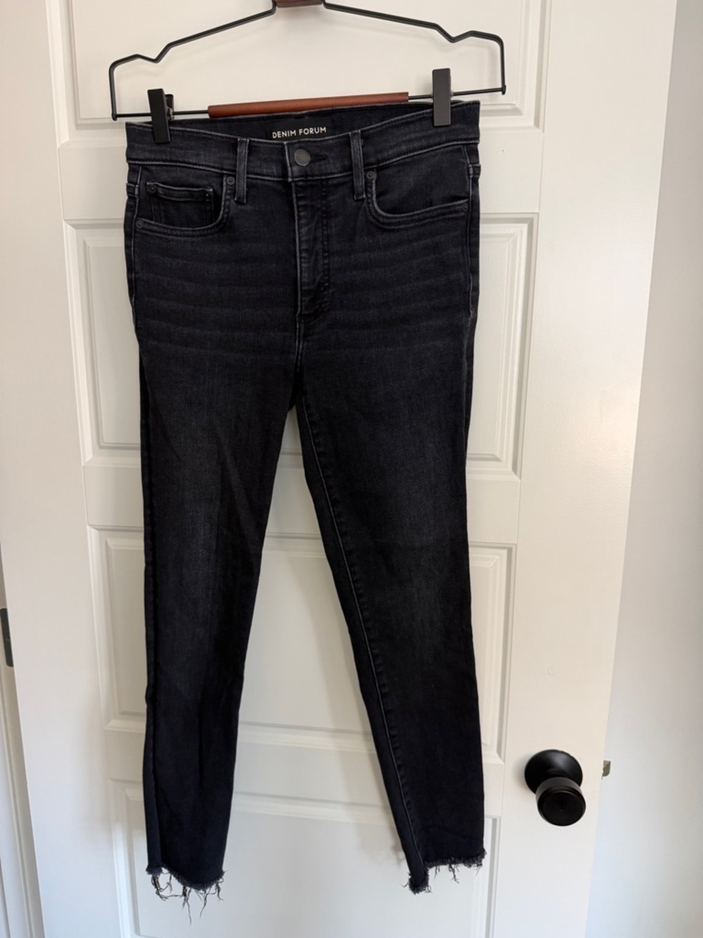 Denim Forum Nico Mid Rise Black Ankle Crop Skinny Jeans